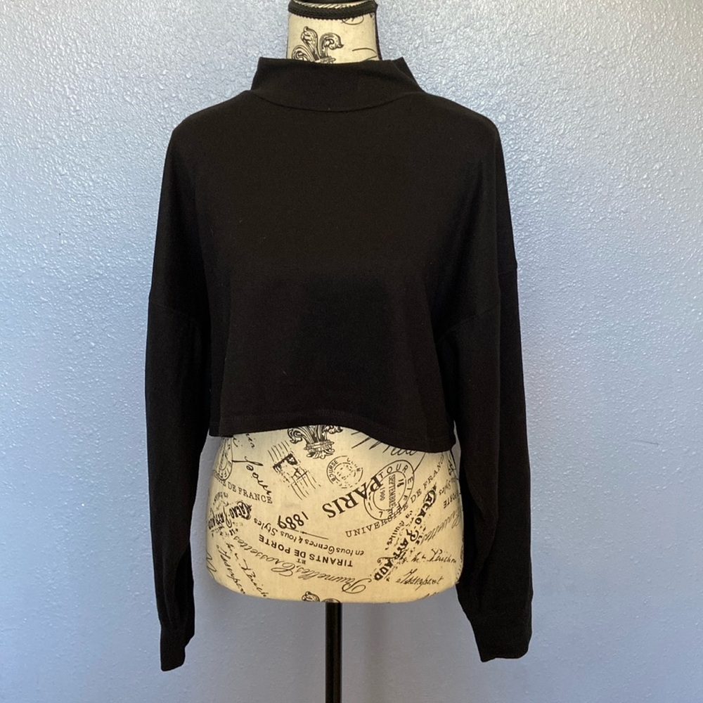 Mock neck cropped long sleeve oversized sweater shirt